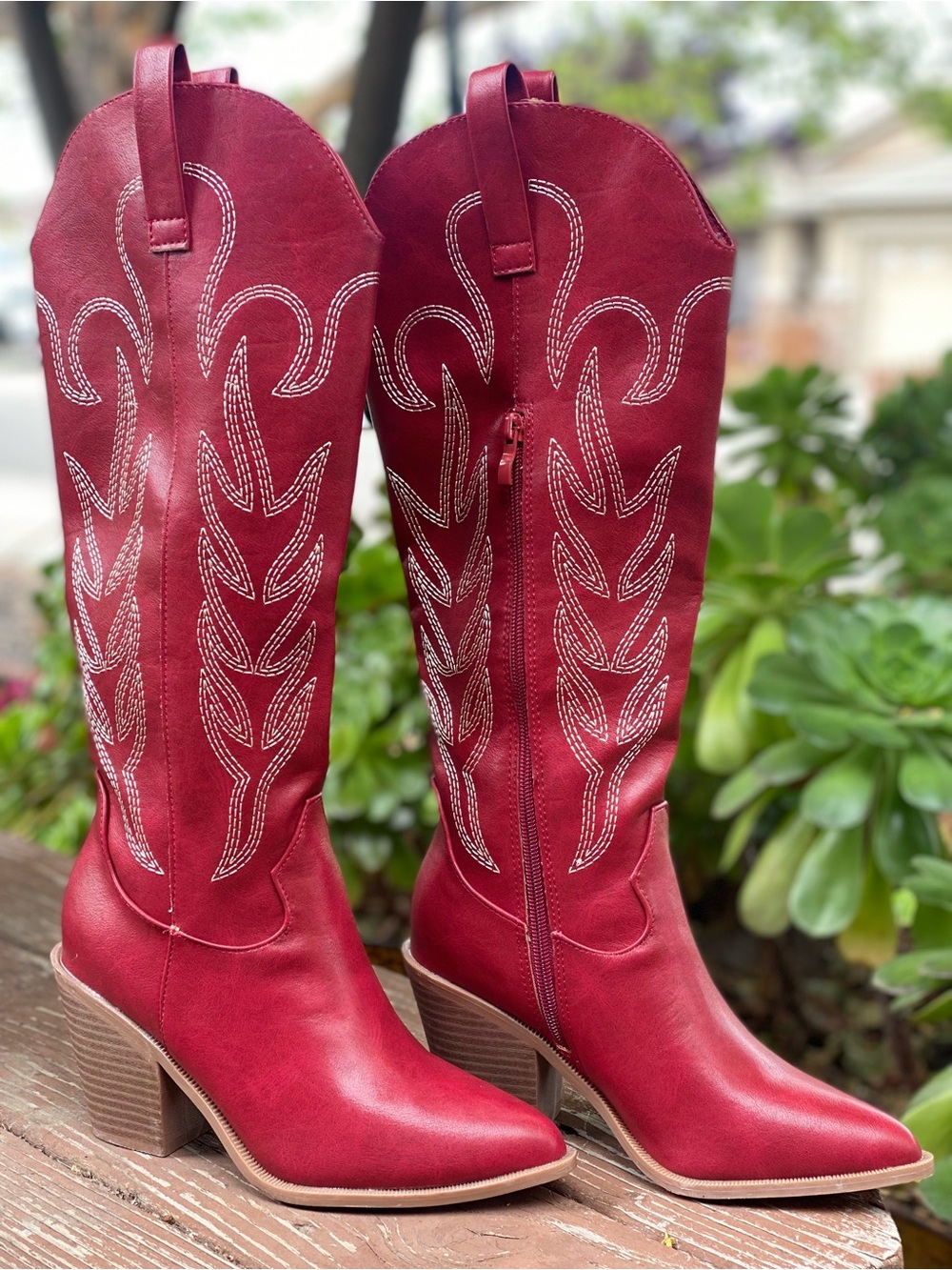 TOP Moda Red Western Knee-High Heeled Boots - Picture 5 of 5